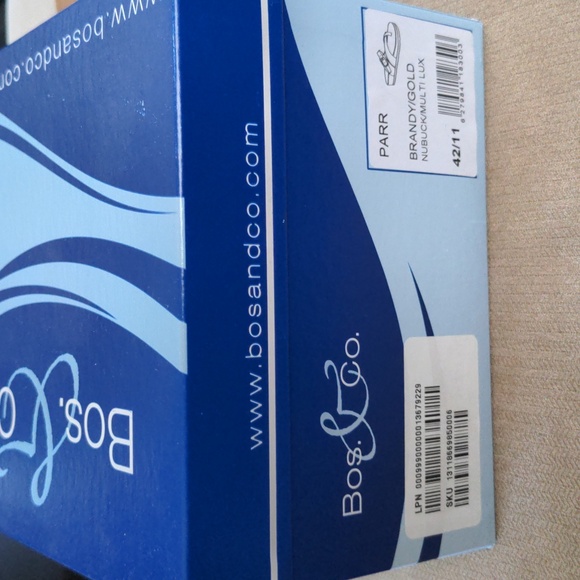 Bos. & Co. Parr Slip on Sandal in Brandy Nubuck and Gold Multi Lux Size 42/11 - Picture 7 of 7